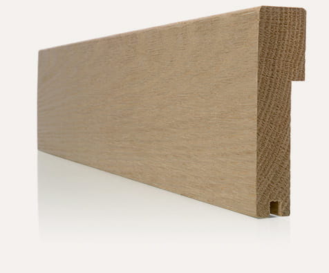 Moulure de bois franc (essence de bois : chêne) fabriquée par Moulures 4D.
